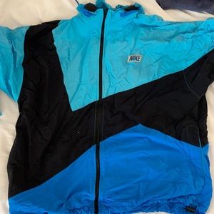 Vintage Nike wind breaker
